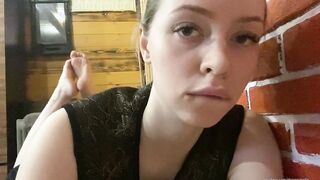 POSING TOES WORSHIP SCENE