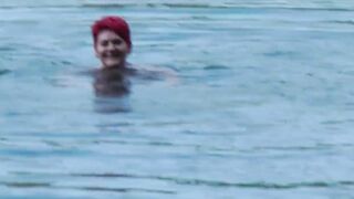 Annadevot - Secretly nude at the lake