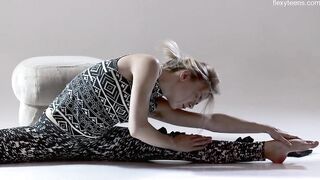 Russian goddess unshaved gymnast Rita Mochalkina
