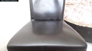 chick masturbates solo