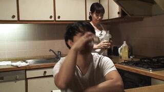 離婚(わか)れた夫とソープで再会　絶対に抱かれたくない男との生挿入中出しセックスで感じてしまった私　福田由貴
