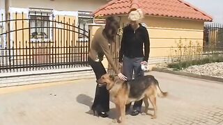 Beauty twat licking blond Beauty withe her dark haired GF
