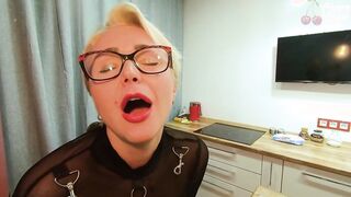 Adorable cougar with glasses gets banged inside the butt on a bar stool