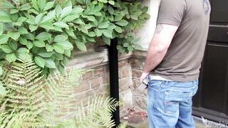 Pissing penis blowed by a whore