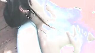 Pregnant woman gets her cunt licked by the jacuzzi