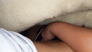 Masturbating my GF's twat while she watches a film