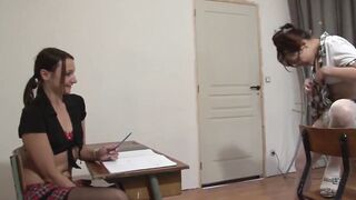 Inside the classroom, the 19 yo want the professor's penis into the
