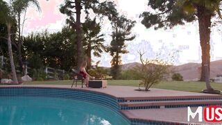 LAA-0019-MY YOUNG LAD EP3-Skylar Snow