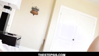 18yo 19 yo stepsis Blair Williams gets boned on the bed