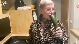 Twat stuffed with XXL vegetables!