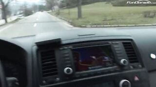 Dicke titten Cougar im Bumsbus durchgebumst - wackel titten