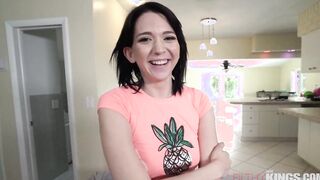 Fun Times With This Newbie Goddess Riley Jean