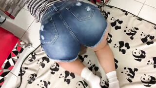 My brother fucks me while I'm looking for the TV