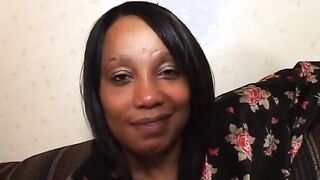 Bubble ass african hoe takes rough pounding on the sofa