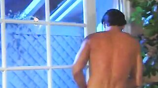 View her suck penis while his friend fucks her inside the booty