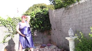 Huge Tit Aunt Makes Clip to Jerk Off