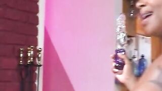 2 ebony lesbians suck each other and play with vibrators