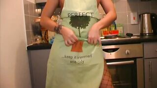 Bombshell Robyn Truelove Fucks Into The Kitchen