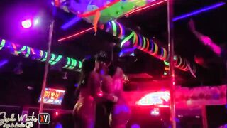 performance with my three girlfriends and we squierte at the