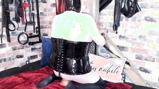 Sub Gigi - Vagina stretching and fetish - 2021-11-24