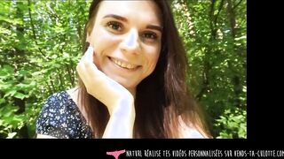 Vends-ta-culotte - Amateur woman pee inside the wood
