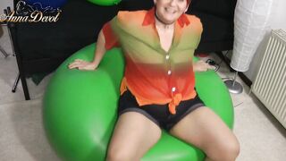 Annadevot - A MEGA balloon