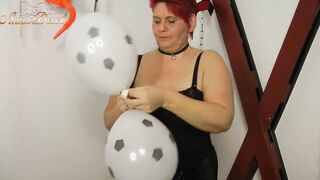Annadevot - Balloon football time