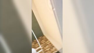 chi di pecora ferisce di pecora perisce..con sborra into bocca