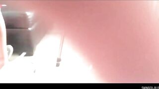 Hottie blonde swinger housewives sucking 2 fat dicks