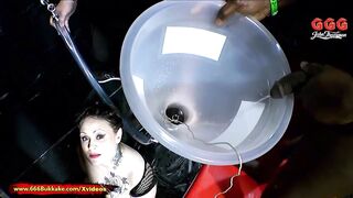 Little Kimi is a Hottie Curvy filthy human bathroom who