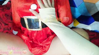 Hottie female santa gifting me quick sex on christmas eve