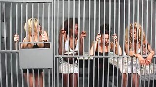 Foursome – chicks exercise all their fantasies