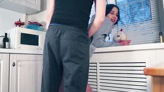 Teens get a Real Orgasm instead of vape