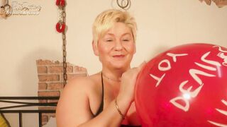 Annadevot - Balloon and high heels