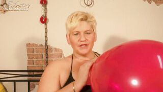 Annadevot - Balloon and high heels