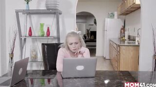 My Lover's Old Cougar Wants My Penis | Mom41