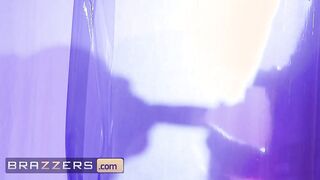 Isiah Maxwell Offer Luna Star The Fucking She Desperately Needs