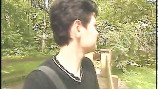 Im Wald kennengelernt zu Hause gefickt