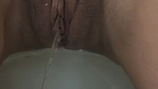 I want a bf to peeing together