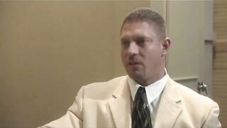 Stud fucks blindfolded big tit blond with satisfaction into the room