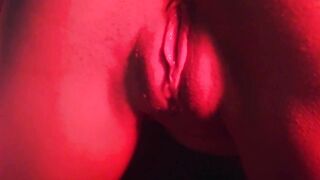 Spanking a hoe while her twat is juicy (Squirt Orgasm