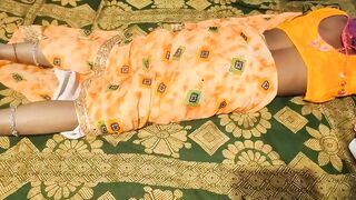 Lovers have midnight sex inside desi village