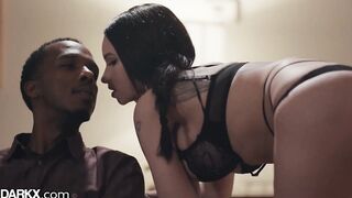 Sultry Dark Haired Raven Bay Takes 2 BBC