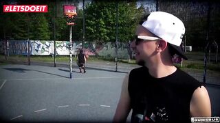 Good German Webcam women Squirts into the Bums-Bus (Jolee Love)