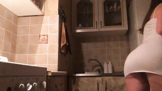 I Feeded My Really Hungry Step Sis With Cum Instead