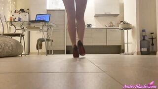 Minx Masturbates Vagina Into The Kitchen While No 1 Is