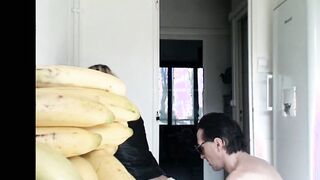 Have known each other for 10 minutes, I take her inside my home