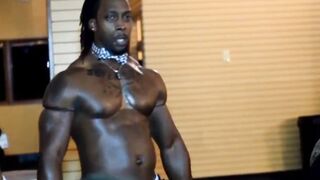 Dancer Makes sexy Link w/ His Meat