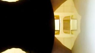 Alexxa Candy showing off and masturbating
