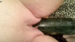 Big courgette for a REAL orgasm